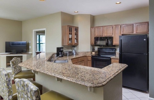 Sevierville Condo | Wyndham Smoky Mountains|2BR/2B Balcony King Suite