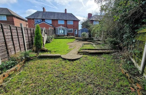 Broadheath House | Wythenshawe 3 bed Family Home by City SuperHost