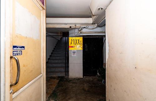Talat Yot Apartment | X The Hidden Khaosan - เดอะ ฮิดเด้น ตรอกข้าวสาร