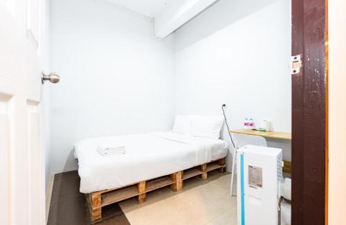 Talat Yot Apartment | X The Hidden Khaosan - เดอะ ฮิดเด้น ตรอกข้าวสาร