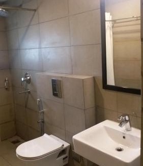 Kakkanad Hotel | Xenia, GCDA, Kakkanad