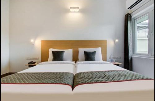 Kakkanad Hotel | Xenia, GCDA, Kakkanad