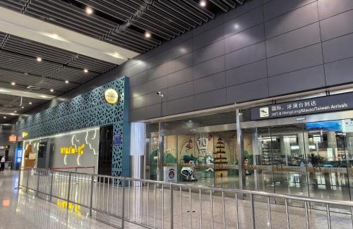 Weicheng District Hotel | Xi'an Xianyang International Airport Space Capsule Hotel