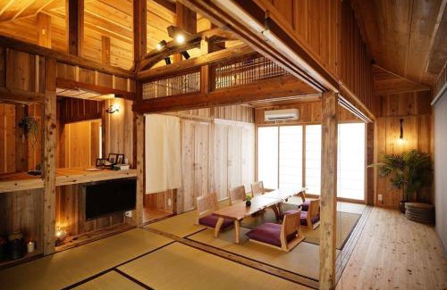 Minatogawa Villa | YACHIMUN Terrace ～シーサーが見守る小さな漁村の宿 ～