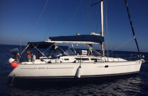 San Sebastian de la Gomera Boat Rental | Yacht Brego - A Different Way to Stay