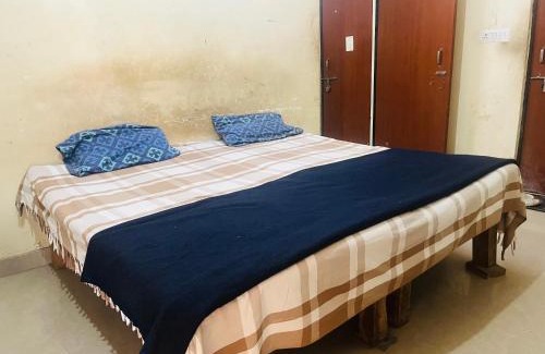 Naini Cabin | Yadav multi