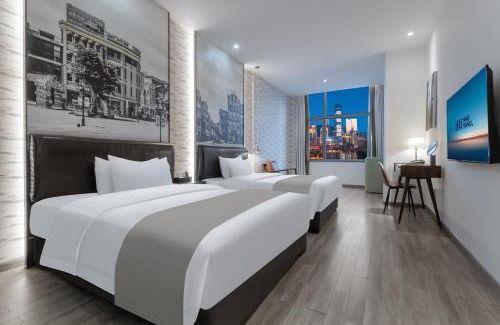 Yuzhong Hotel | YANG TRAVEL Hotel 重庆解放碑洪崖洞店