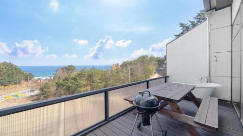 Yangyang House | Yangyang In Memory Pension