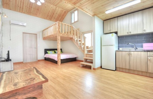 Yangyang House | Yangyang Pool&valley Camping Place