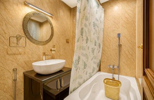 Dal Lake Boat Rental | Yasmeen Group Of Houseboats