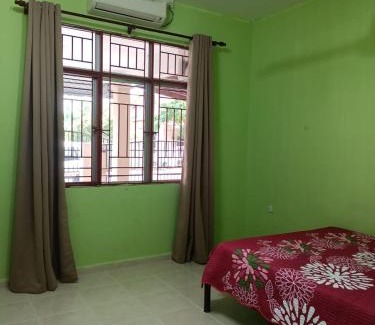 Kampung Pengkalan Pandan House | Yasmeen Homestay Kemaman