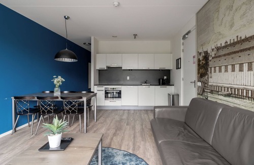 Haarlemmerbuurt Apartment | YAYS Amsterdam Prince Island by Numa