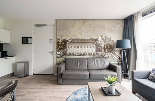 Haarlemmerbuurt Apartment | YAYS Amsterdam Prince Island by Numa
