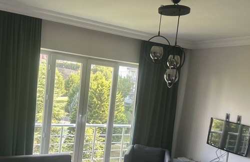 Pendik House | Yeşillikler Içinde Havuz Kullanımlı 2+1 Daire