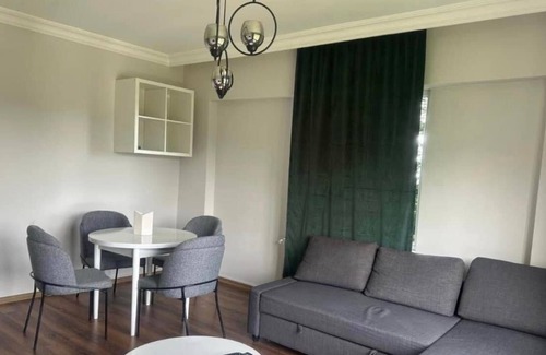 Pendik House | Yeşillikler Içinde Havuz Kullanımlı 2+1 Daire