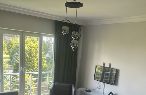 Pendik House | Yeşillikler Içinde Havuz Kullanımlı 2+1 Daire