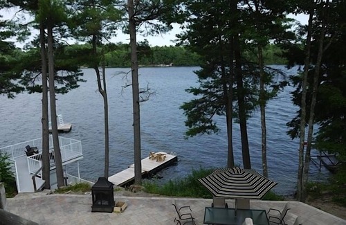 Leeds and the Thousand Islands Cottage | Year Round Lakefront Property On Beautiful Charleston Lake