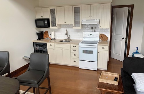 Rainy River District House | Year Round Lakefront
