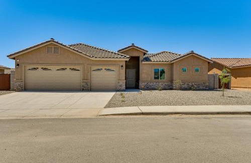 Yuma House | Year-Round Yuma Escape Near Dtwn Pets Welcome!