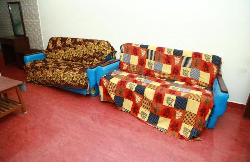 Yelagiri Hotel | Yelagiri SJR Residency