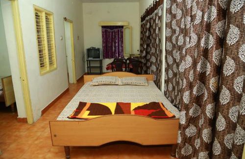 Yelagiri Hotel | Yelagiri SJR Residency