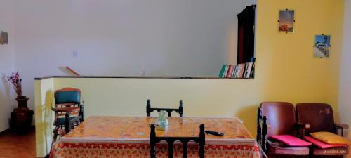 San Martin Apartment | Yellow