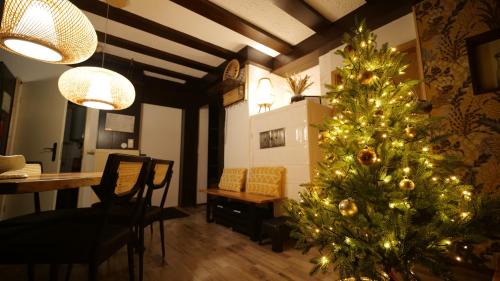 Fluorn Apartment | Yellow Lounge Schwarzwald - mit Veranda