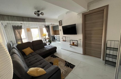 Constanta Apartment | Yellow Studios Constanta