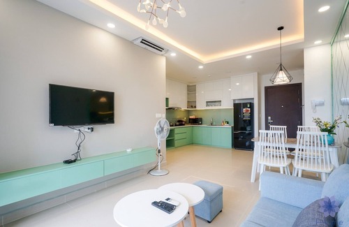 Phu Nhuan Apartment | Yesterday Once More, Airport Luxury Apts W/Free Gym & Pool