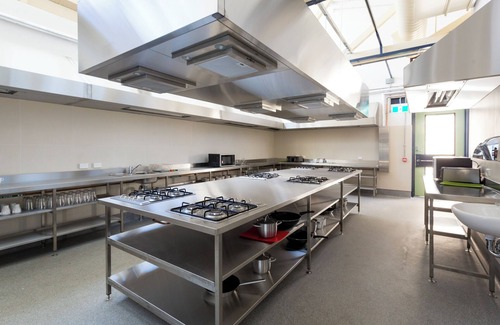 Fremantle Hostel | YHA Fremantle Prison