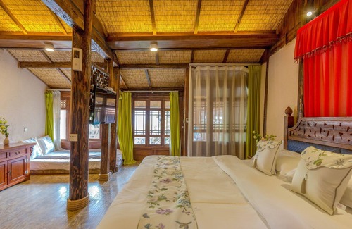 Gucheng House | Yi Jing Xuan Inn