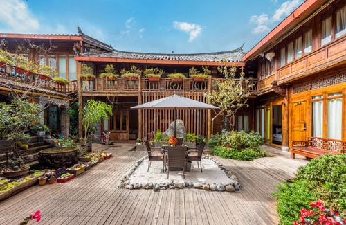 Gucheng House | Yi Jing Xuan Inn