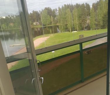 Ikaalinen Apartment | Yksiö upealla järvinäkymällä Termessä
