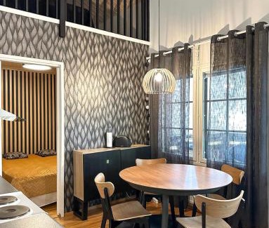 Tahkovuori House | Yläkerran asunto parvekkeella ja saunalla