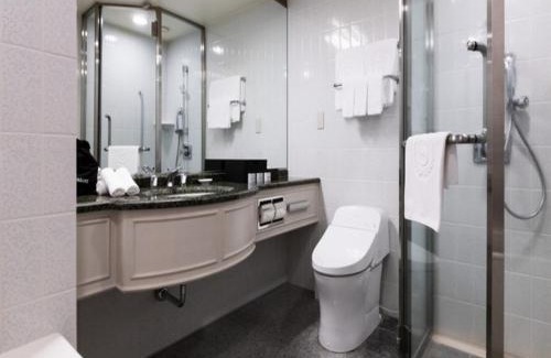 Nishi Hotel | Yokohama Bay Sheraton Hotel and Towers