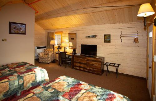 Tok Hotel | Young's Motel