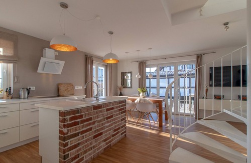 Dranske House | Your cottage with garden, bright, cozy and the sea in sight