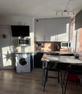 Dzirciems Apartment | Your Cozy Family-Friendly Flat in Vibrant Riga