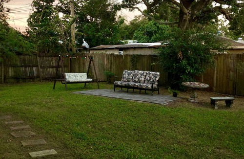 Disston Heights House | Your Home Away from Home