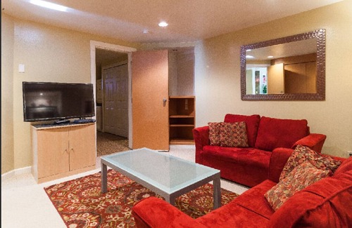 Port Moody Apartment | Your home away from home