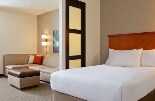 Austin Hotel | Your Home Away From Home! TWO Comfortable Units, Free Parking, Pet-friendly!