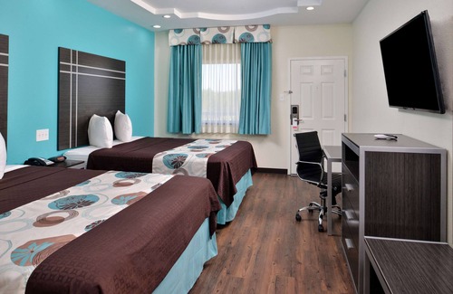 Spring Hotel | Your Home Away From Home! 2 Family-friendly Units! Close to Old Town Spring!