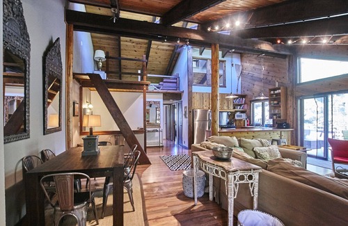 Jackson House | Your Home Base for Adventure- IN TOWN!