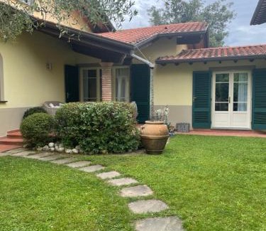 Marina di Pietrasanta Villa | Your house by the sea