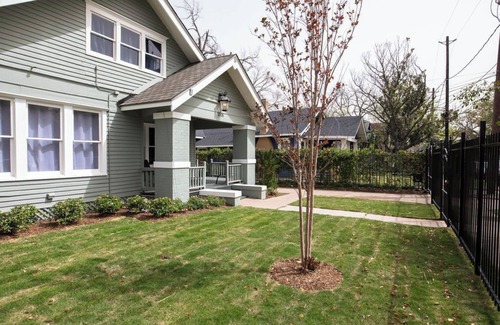 Neartown House | Your Montrose Gem! Sleeps 33/12BR/5.5BA/6PA