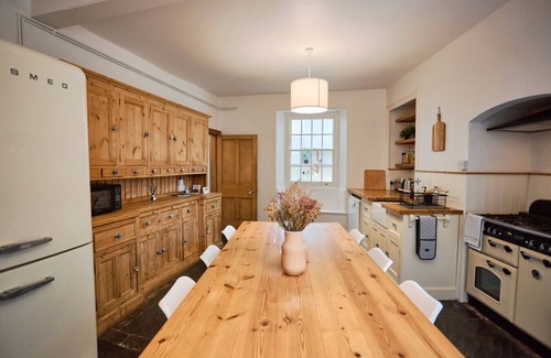 Stratton House | Your Perfect Coastal Retreat nr Bude | Sleeps 8