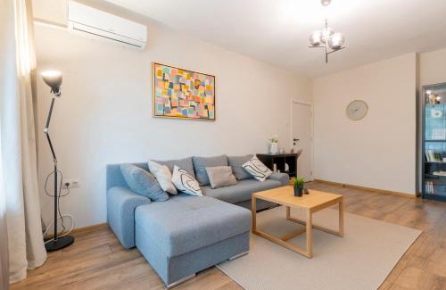 rayon Triaditsa Apartment | Your Place