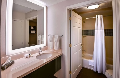 Plantation Resort | Your Relaxing Getaway Awaits! Outdoor Pool, Near Bonnett House Museum