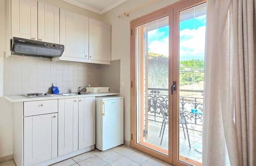 Gaios Apartment | Your sea-view sanctuary in the heart of Gaios