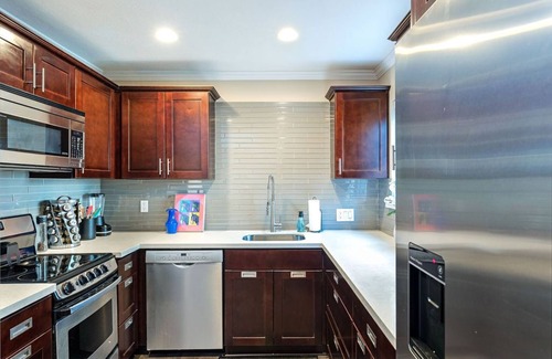 South Central Houston Apartment | Your TMC Flats! Sleeps 44, 22BR, 11BA, 9PA ⭐️⭐️⭐️⭐️⭐️